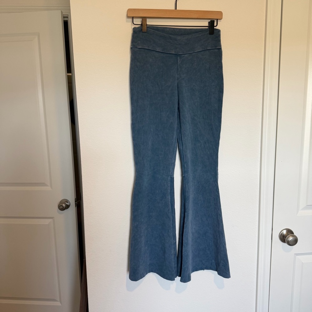Chatoyant Bell Bottom Pants sz Small Blue Mineral Wash Soft Pull On Hippie Boho